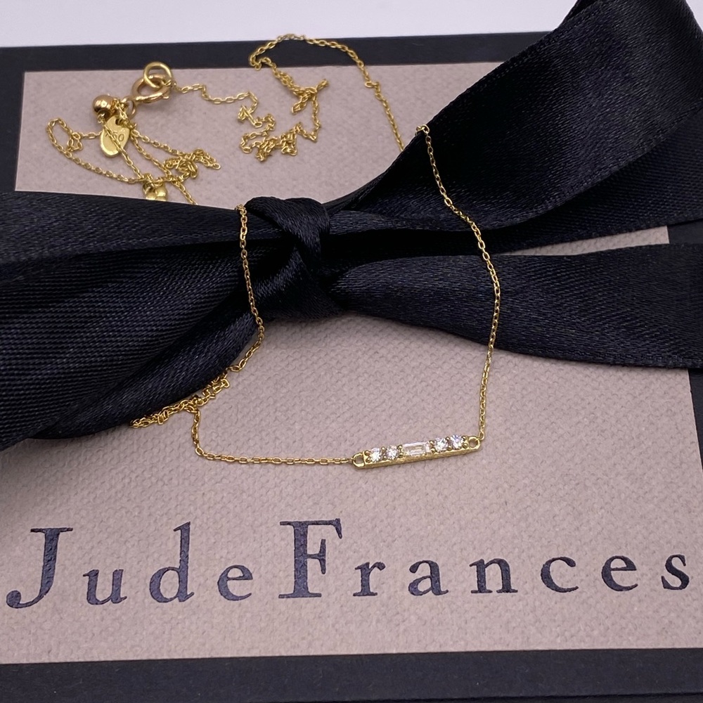 Jude Frances 18k diamond Poppy bar necklace